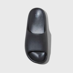 Target Wild Fable black slides in a size 7, never worn